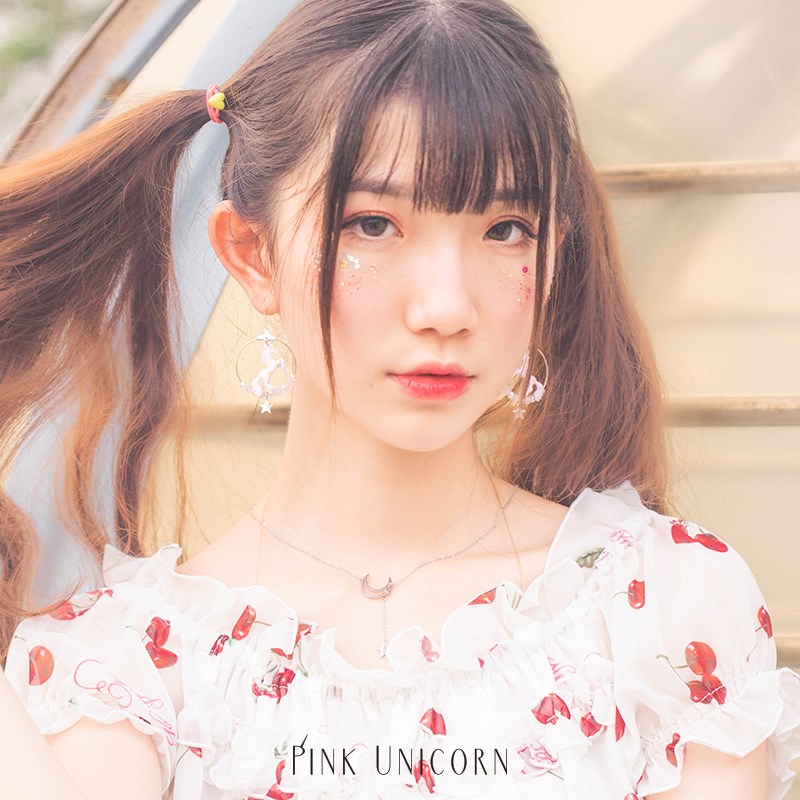 Pink Unicorn星星月亮吊坠网红项链女 时尚简约锁骨链钛钢不褪色在类目 饰品/流行首饰/时尚饰品新, 项链中 - 来自Buy2taobao.com提供专业的淘宝代购服务