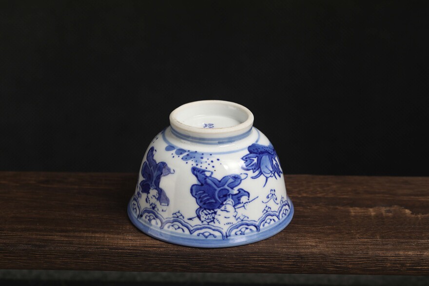 锅岛 青花 童子戏蝶单杯