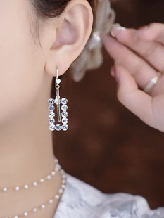 韩国新款小众设计高级感几何长方形镶钻耳环女气质时尚百搭耳饰女