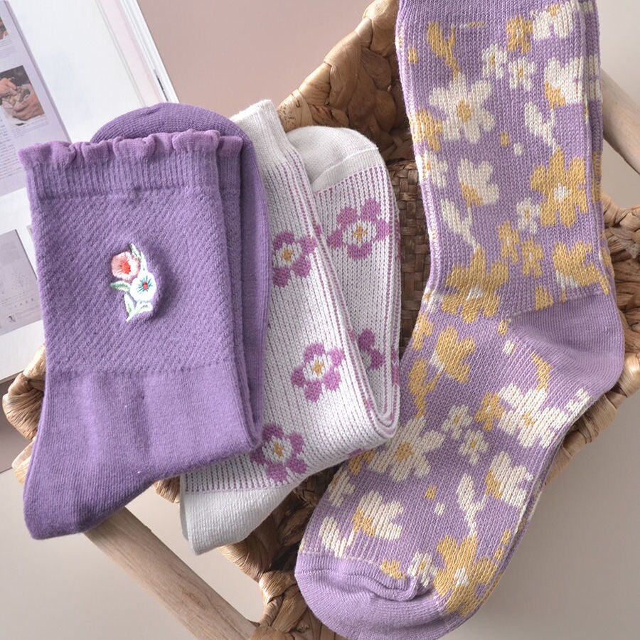 韩国泫雅风学生小花花朵长袜子女中筒潮网红同款日系可爱百搭棉袜