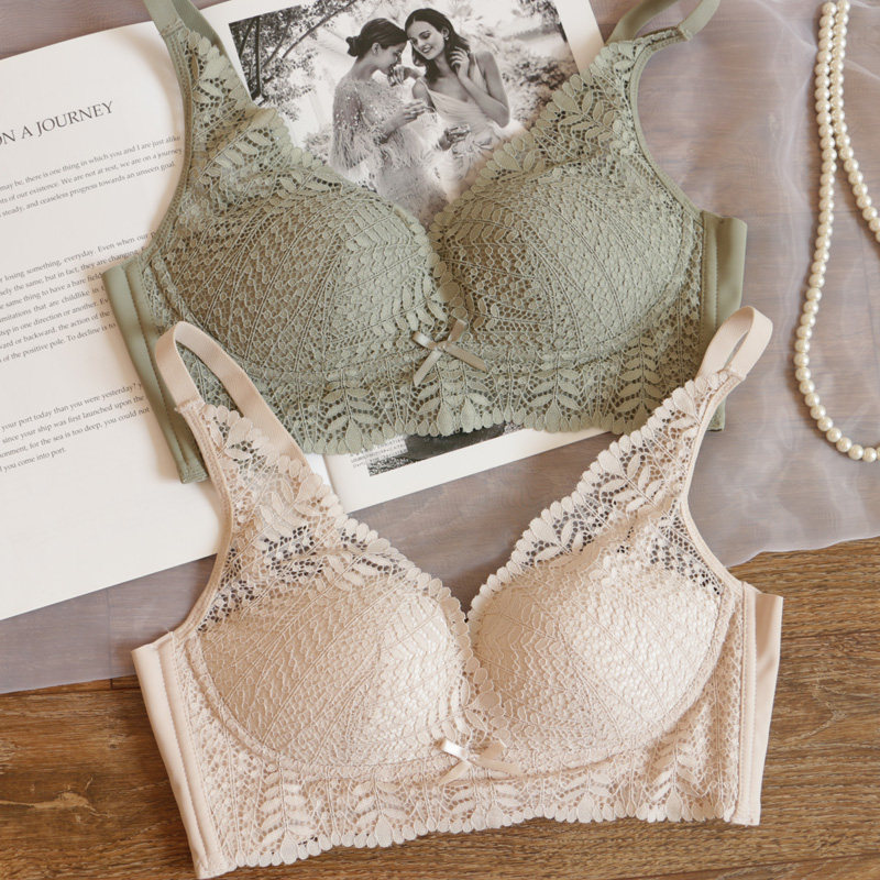 性感蕾丝内衣女无钢圈小胸聚拢中模杯文胸桑蚕丝内里甜美少女胸罩