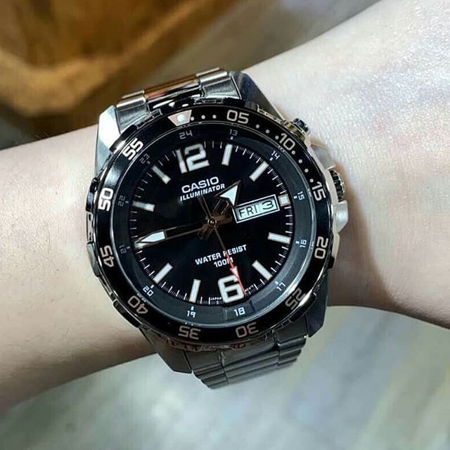 热销卡西欧水鬼手表_卡西欧黑水鬼商务休闲夜光防水机械造型石英手表