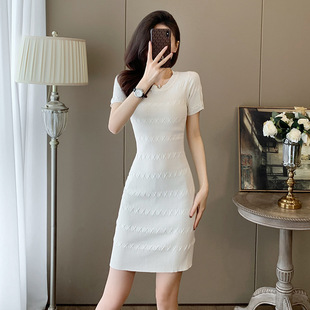 广州十三行女装2024夏季新款冰丝针织连衣裙白色短袖包臀裙小香风