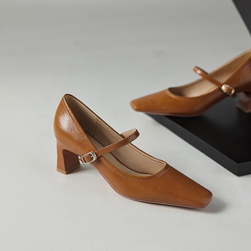 法式复古棕色玛丽珍鞋女2024真皮一字带方头粗跟高跟单鞋小众设计