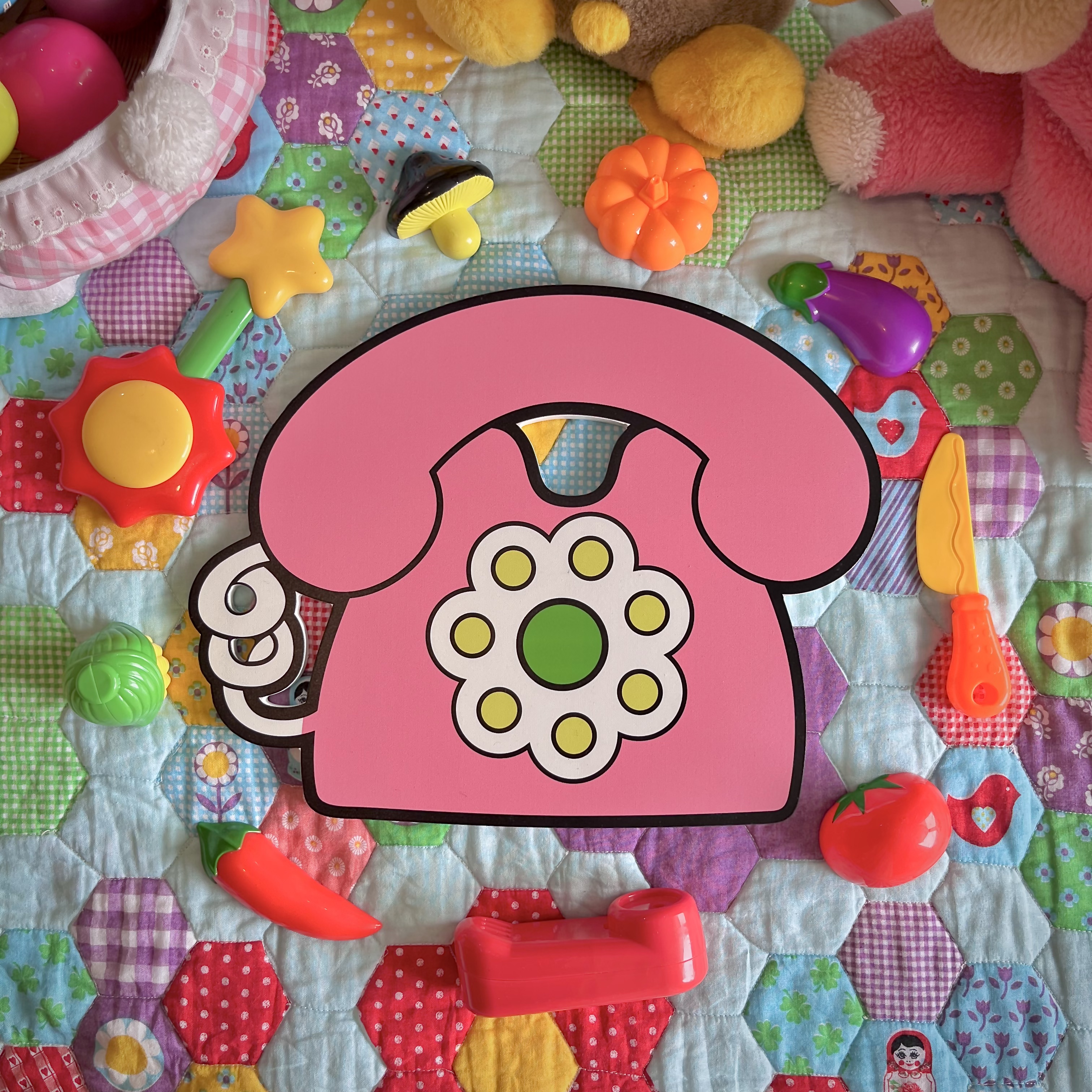 洋菓子SweetHome昭和复古电话机可爱玩具感儿童房装饰童趣壁挂画