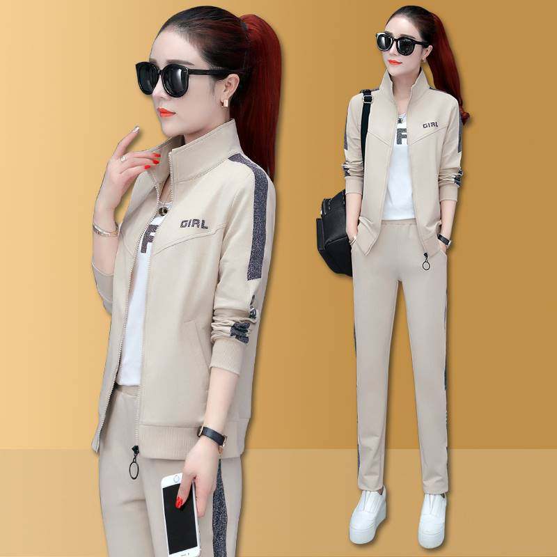 秋季女装套装图片,秋季女装套装图片大全-第1张图片-潮百科