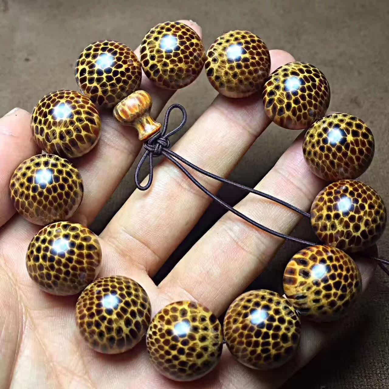 海南越南黄花梨黄金甲蛇鳞木2.0芝麻留疤花手串佛珠男女手链