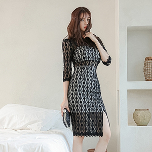 2022 new spring day Korean version light luxury slim temperament lace round neck hip wrap dress