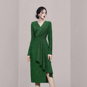 2022 spring new European and American fashion temperament V-neck shoulder pad irregular style design green dress