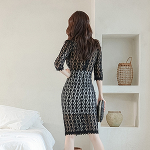 2022 new spring day Korean version light luxury slim temperament lace round neck hip wrap dress