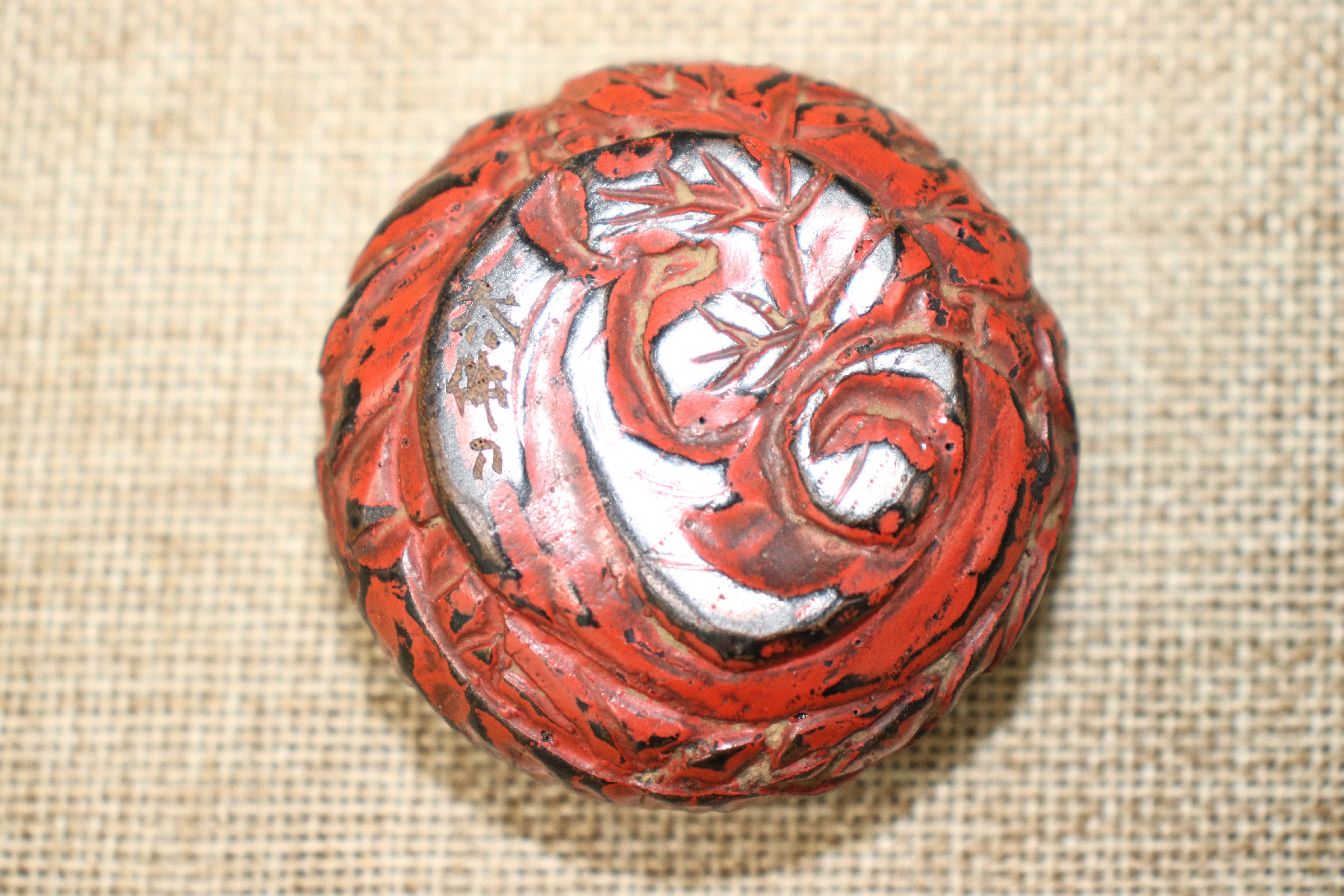 日本镰仓时代剔红香盒