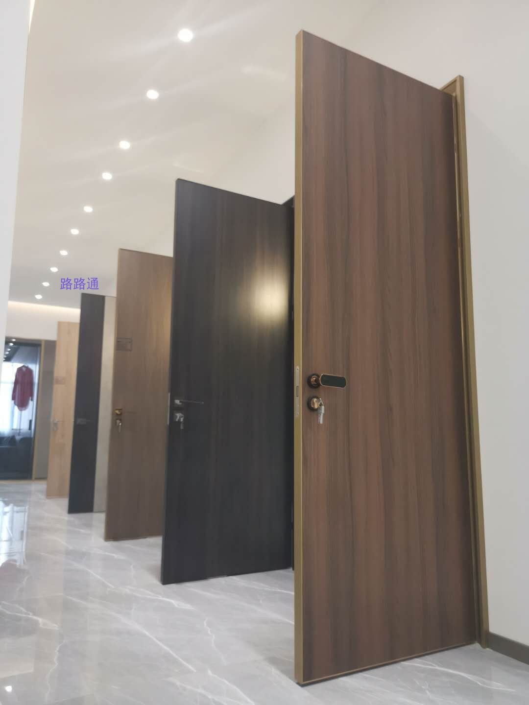 生态木门_圣凯洛铝包边木门简约现代房间平开门生态门室内卧室静音免