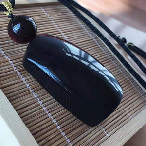 奇玉迹缅甸天然琥珀 黑加仑牌子吊坠 无杂裂无冰 外黑内红