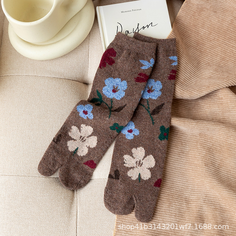 秋冬保暖分趾袜女中筒羊毛袜子女士长袜大拇指袜甜美小花两指二趾
