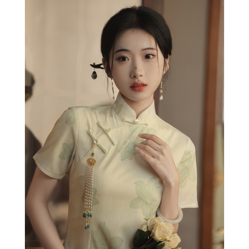 改良旗袍新中式女装复古民国风年轻款少女气质日常绿色礼服连衣裙