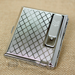 Fragerl创意超薄烟盒自带打火机USB点烟器内置锂电池充电正品包邮