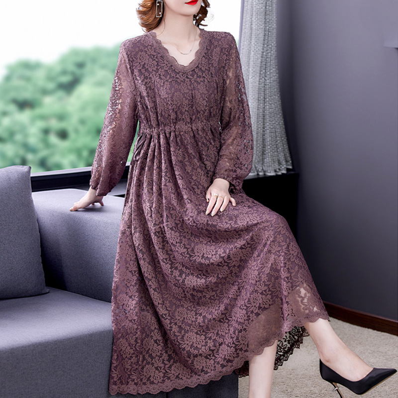 大码蕾丝连衣裙早春装2022年新款女气质洋气大牌高端妈妈秋冬裙子