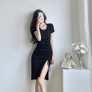 Short skirt round neck drawstring split black tight and slim dress