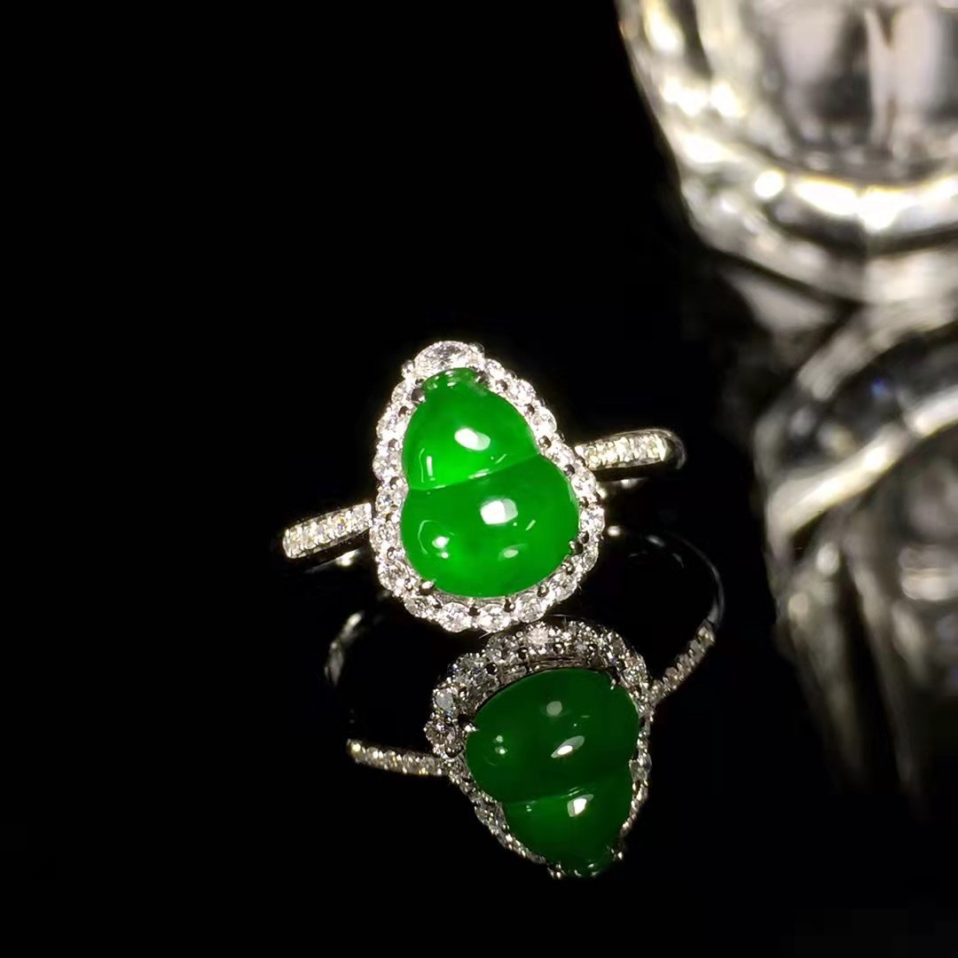 缅甸天然a货高冰种浓阳绿葫芦18k金时尚满钻镶嵌翡翠新品玉女戒指