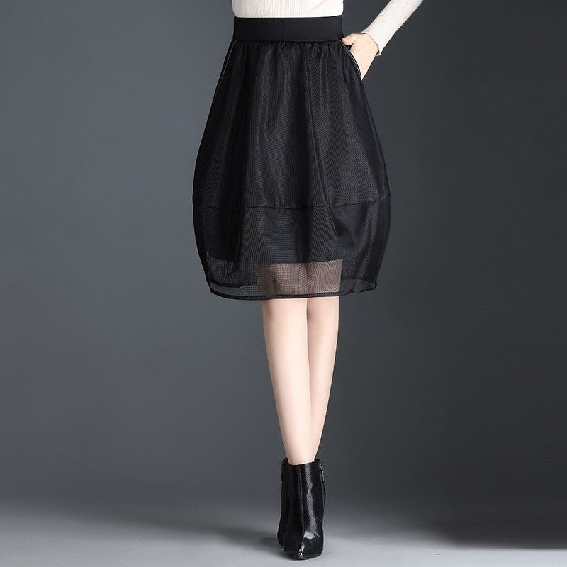 黑色灯笼裙半身裙女中长款2021秋季新款高腰显瘦百搭蓬蓬裙花苞裙