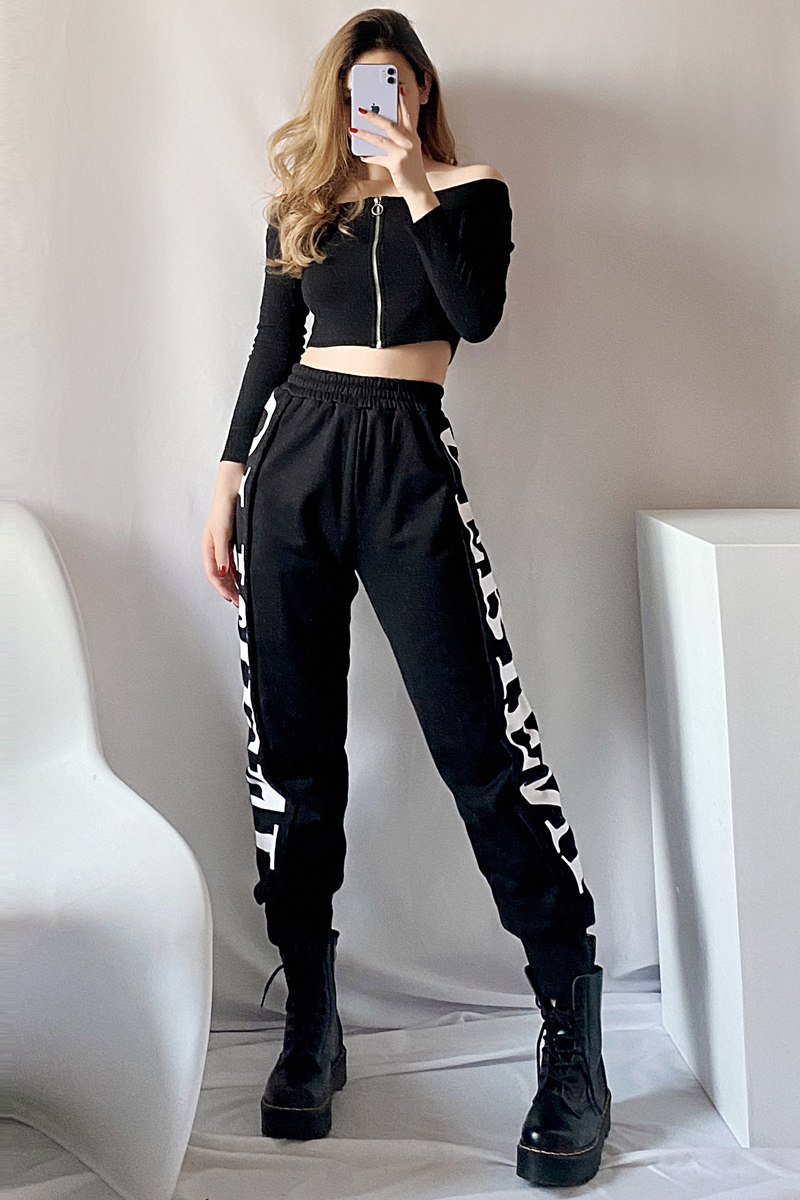 马丁靴裤子束脚裤女2021春秋新款百搭显瘦字母黑色休闲裤ins潮牌