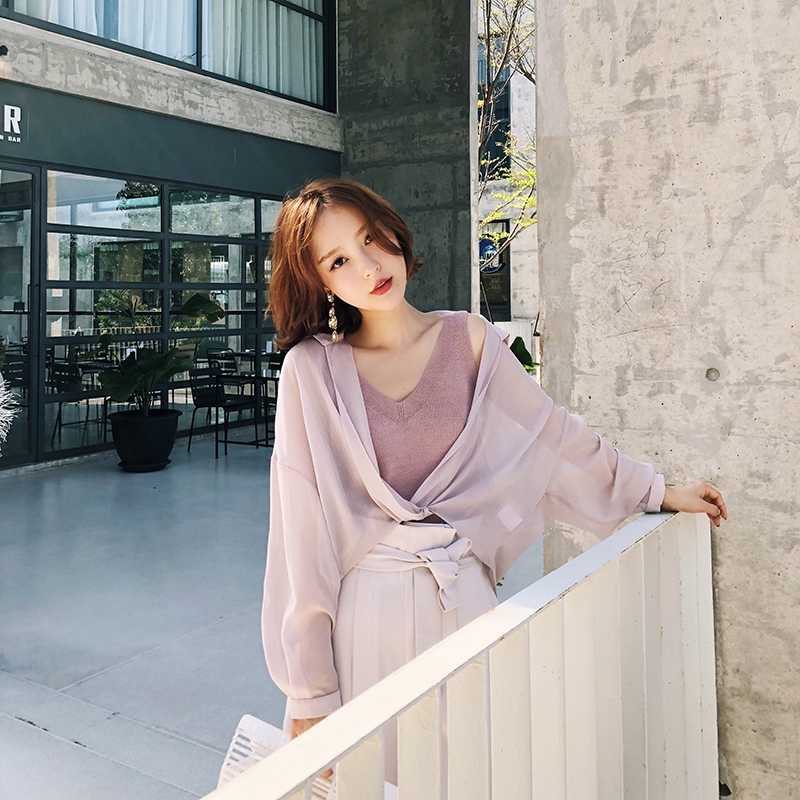 于momo2018夏装新款时尚薄款防晒衬衫空调衫衬衣针织背心女两件套