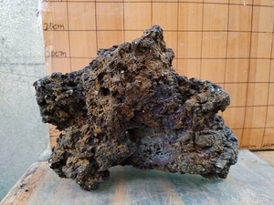 黑火山石大块图片