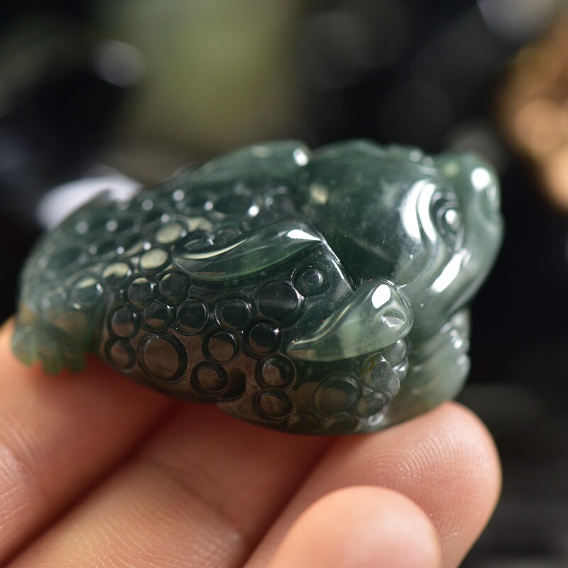 蓝绿色天然翡翠玉器金蟾吊坠招财三足金蟾玉器a货珠宝吊坠玉雕