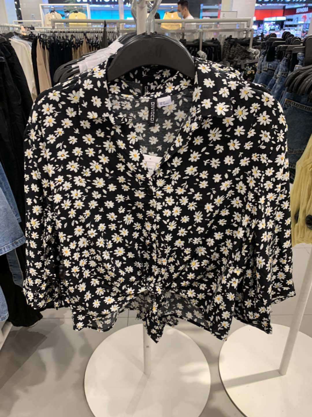 hm女衬衫气质七分原创碎花小雏菊黑色打结下摆衬衫