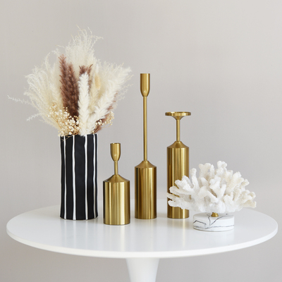 设计感轻奢高级摆件客厅餐桌金属现代酒店样板房装饰品摆设烛台