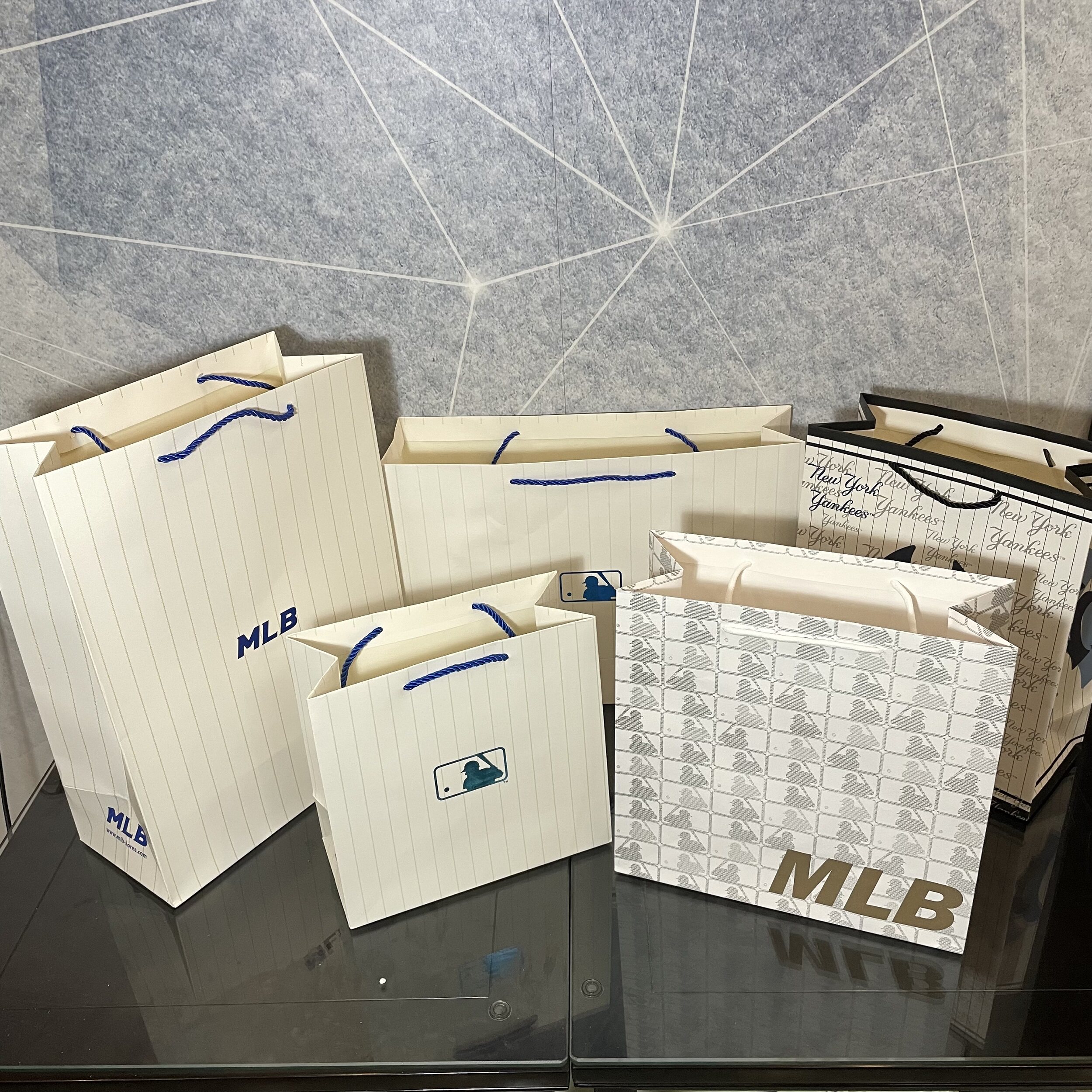 mlb ny洋基队白牛皮纸袋手提袋包装袋购物礼品袋棒球帽大号横竖款