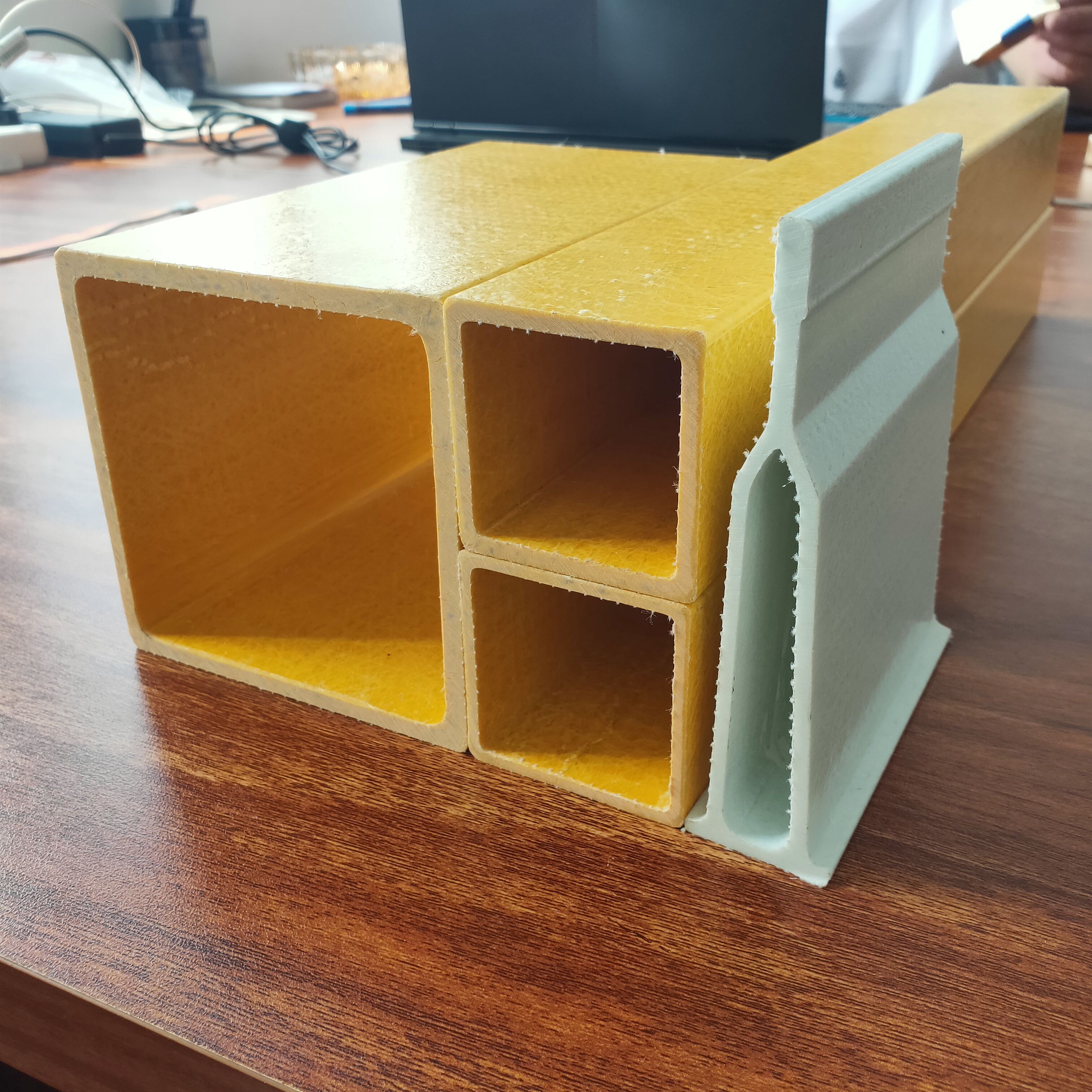 玻璃钢方管拉挤型材工字围栏檩条角钢槽钢日字管50圆管30龙骨现货