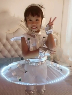 儿童科技感潮服走秀演出服宇航员太空人运动会机器新科幻舞蹈服装