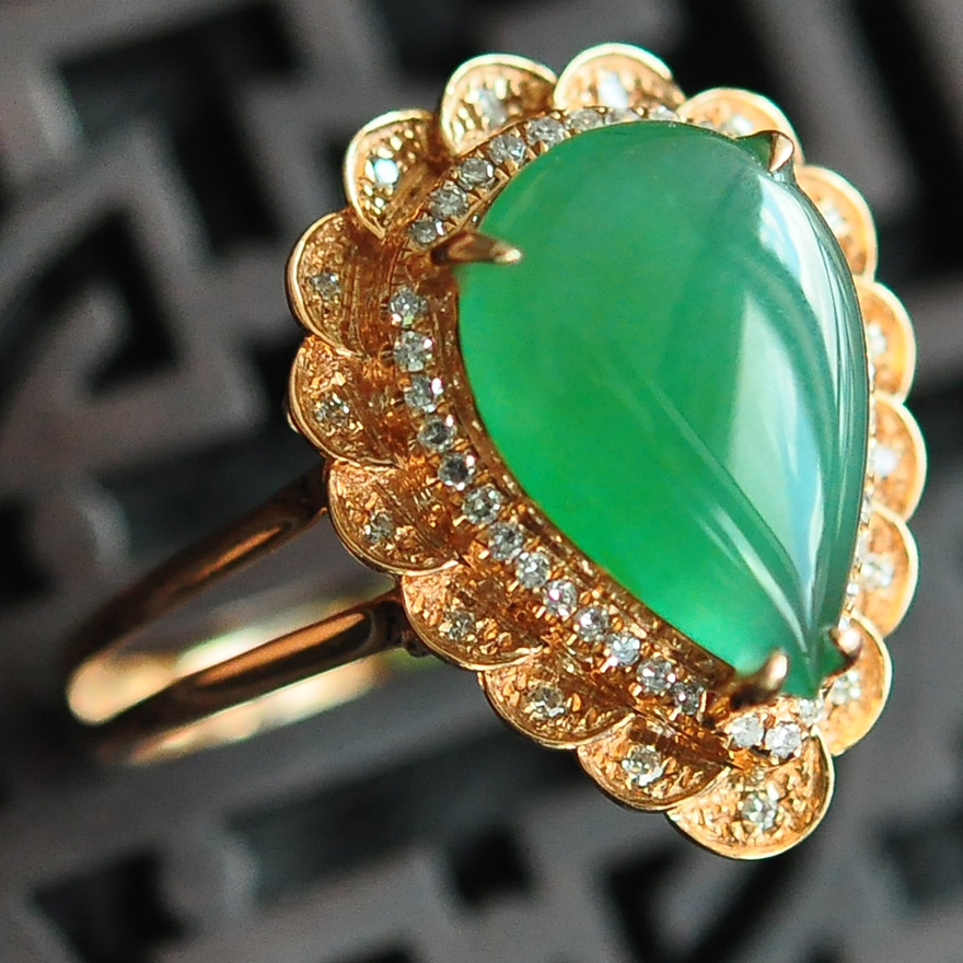 福茗翡翠~臻品冰种a货满绿水滴戒指--18k金钻镶嵌 3.37g