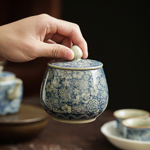 老陶泥陶瓷茶叶储存罐茶叶罐复古青花开片可养密封罐家用防潮茶罐