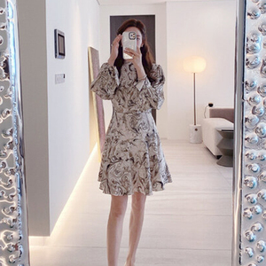 Autumn and winter 2021 new Korean fashion temperament elegant printed floral stand collar A-line dress bottomed skirt