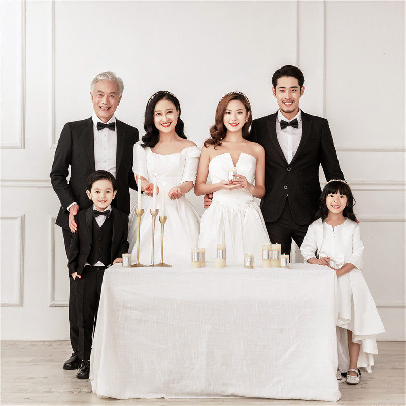 影楼全家福合家欢主题服装 中式中国风家庭喜庆合影传统古装