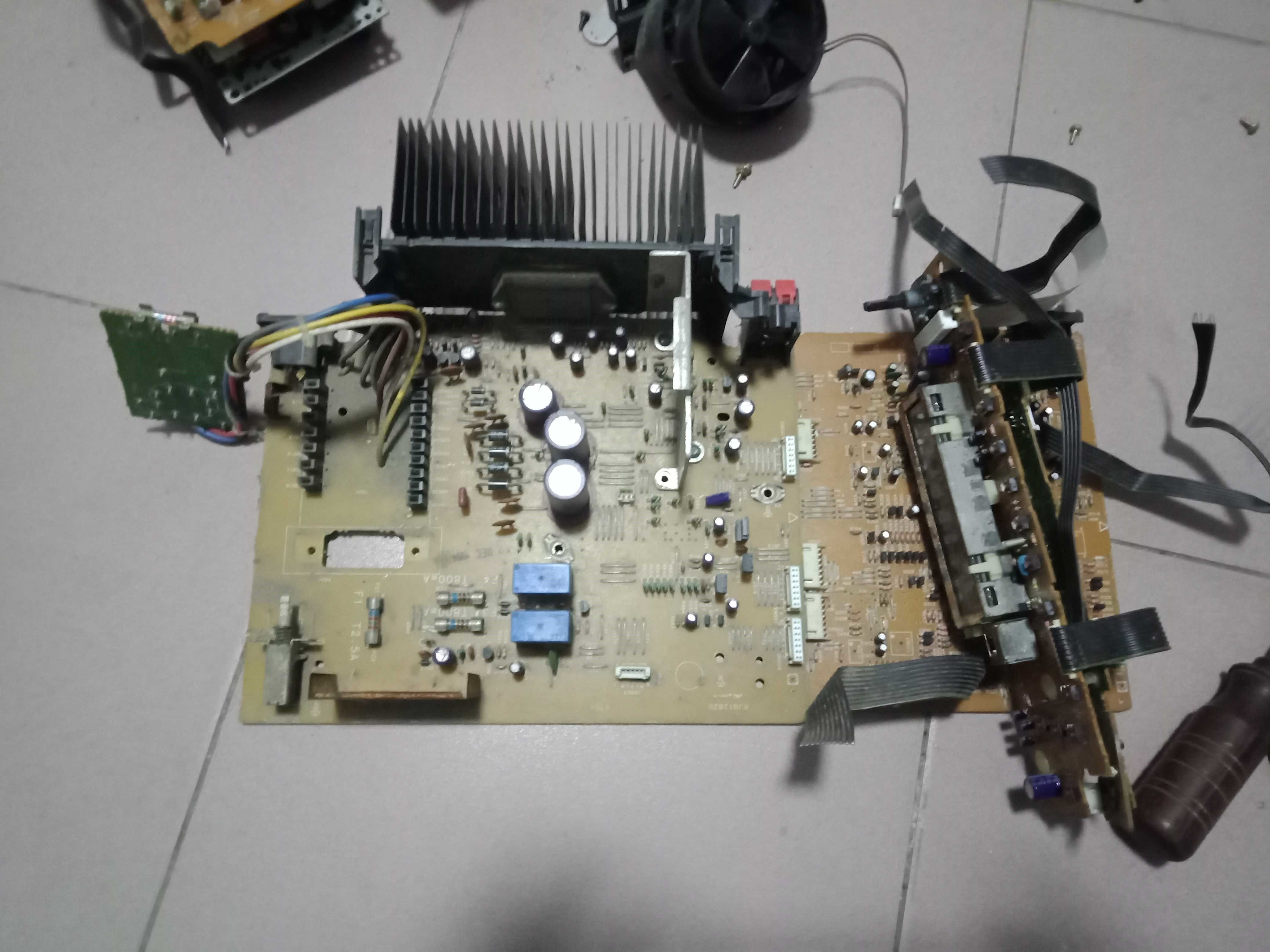 松下组合音响such80主板功放开机屏亮出售不退不换功放