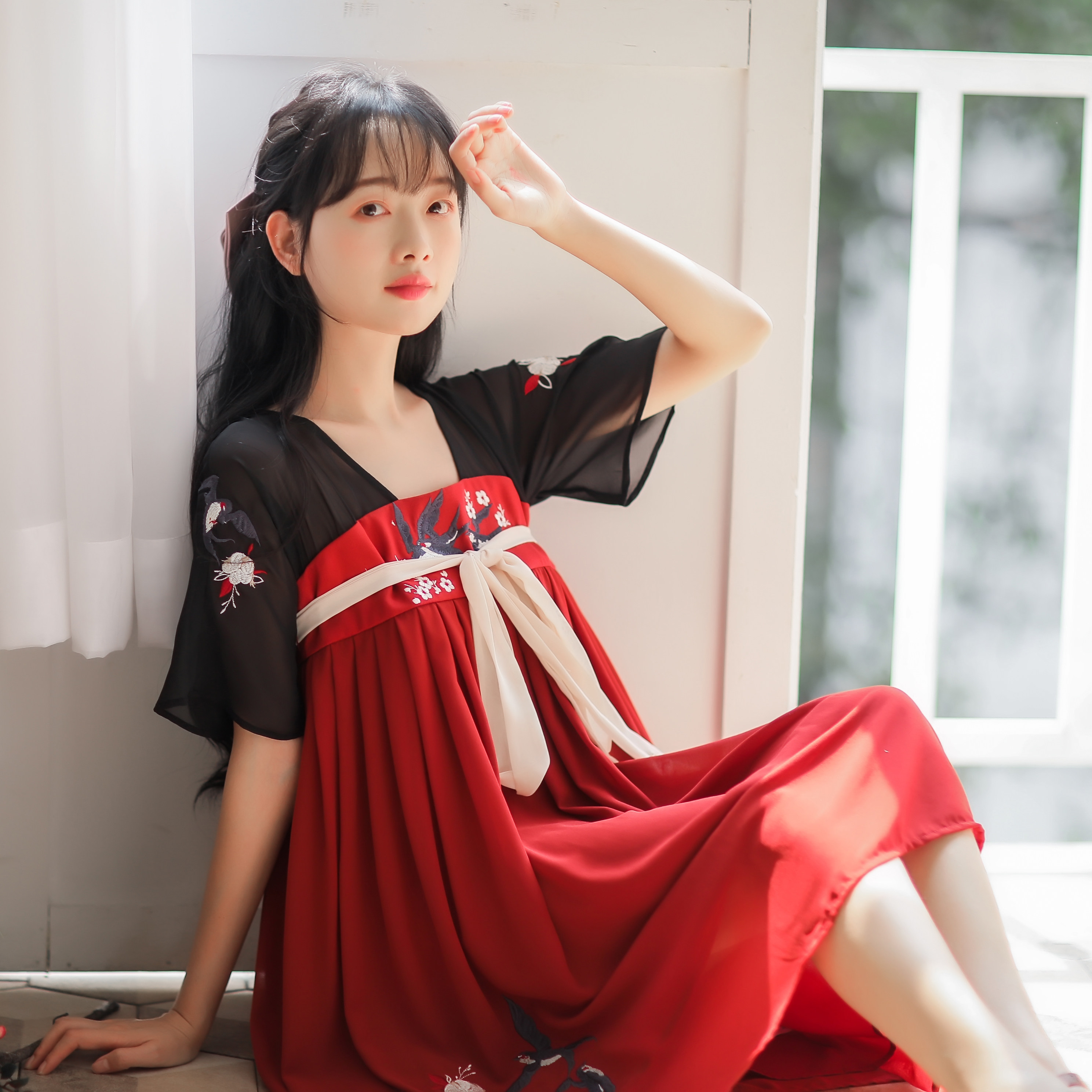 汉服女齐胸襦裙中国风绣花短裙汉元素古风连衣裙红色2019夏季新款