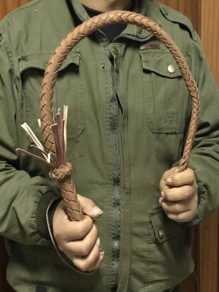 牛皮鞭子马鞭子马术用品训狗调教马鞭包邮纯手工马鞭