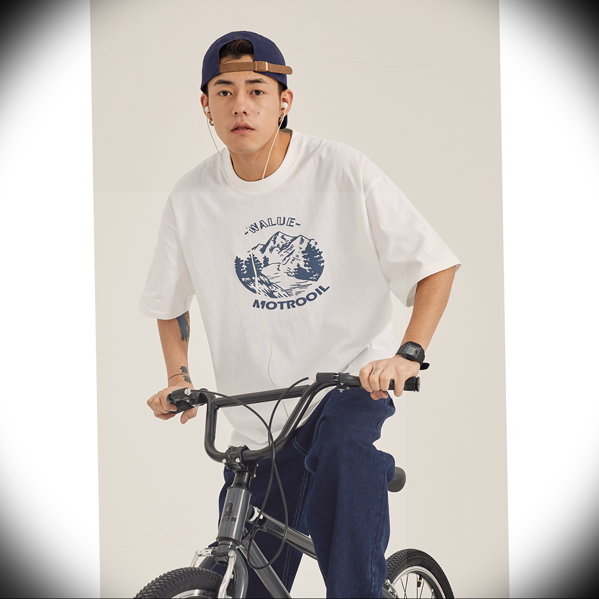 2022夏季山图案印花t恤男生潮牌街头bf宽松情侣短袖上衣——进凯品牌