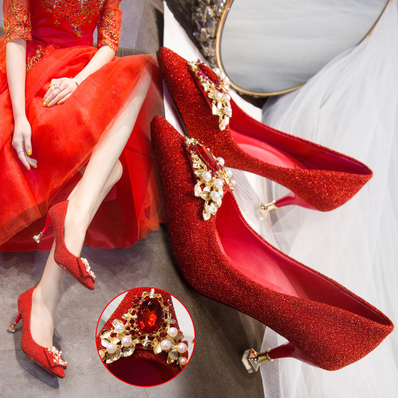 珍珠方扣婚鞋女5cm细跟高跟鞋大红色新娘亮片布尖头猫跟单鞋春秋