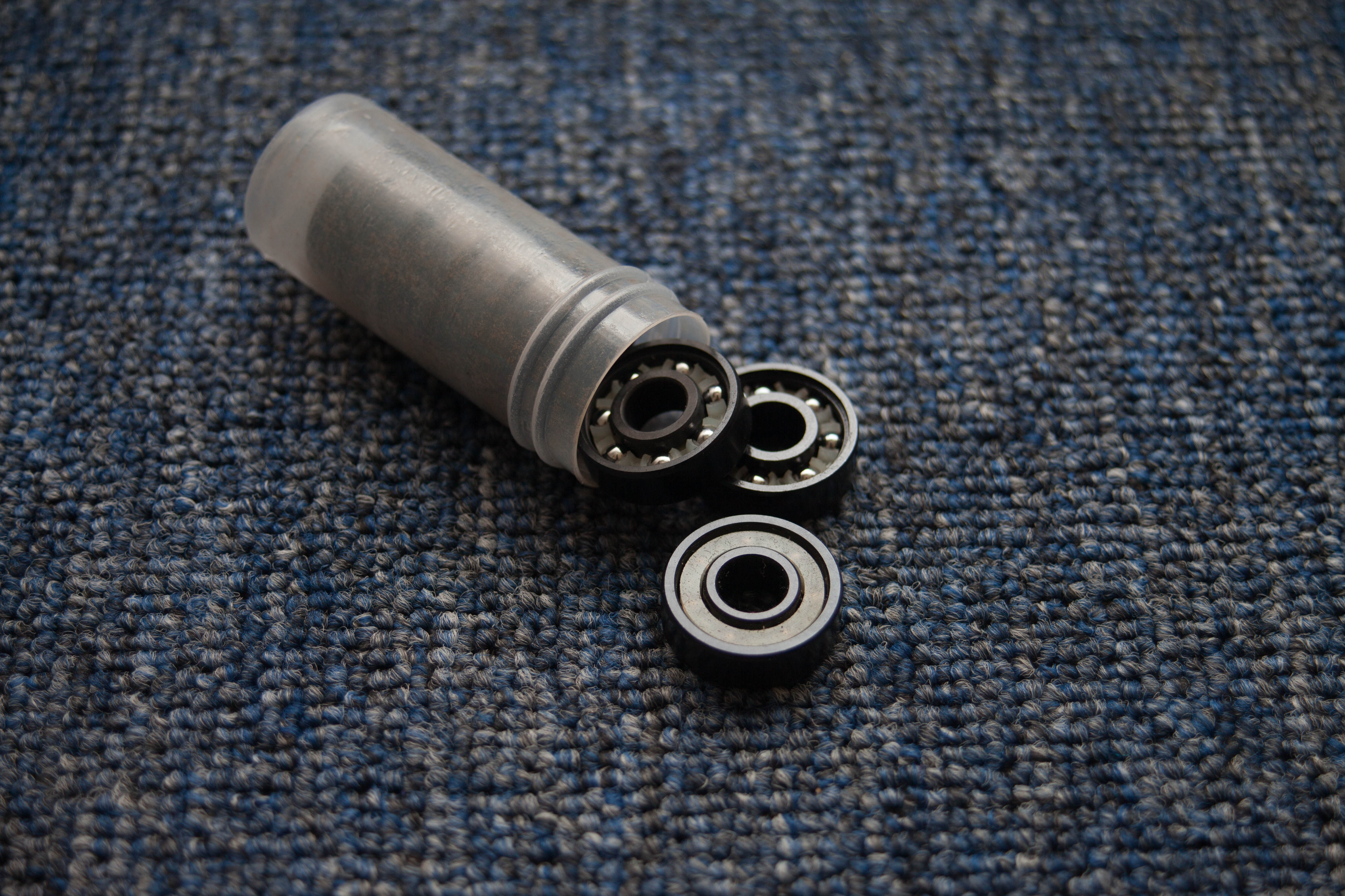 特价滑板轴承 双翘