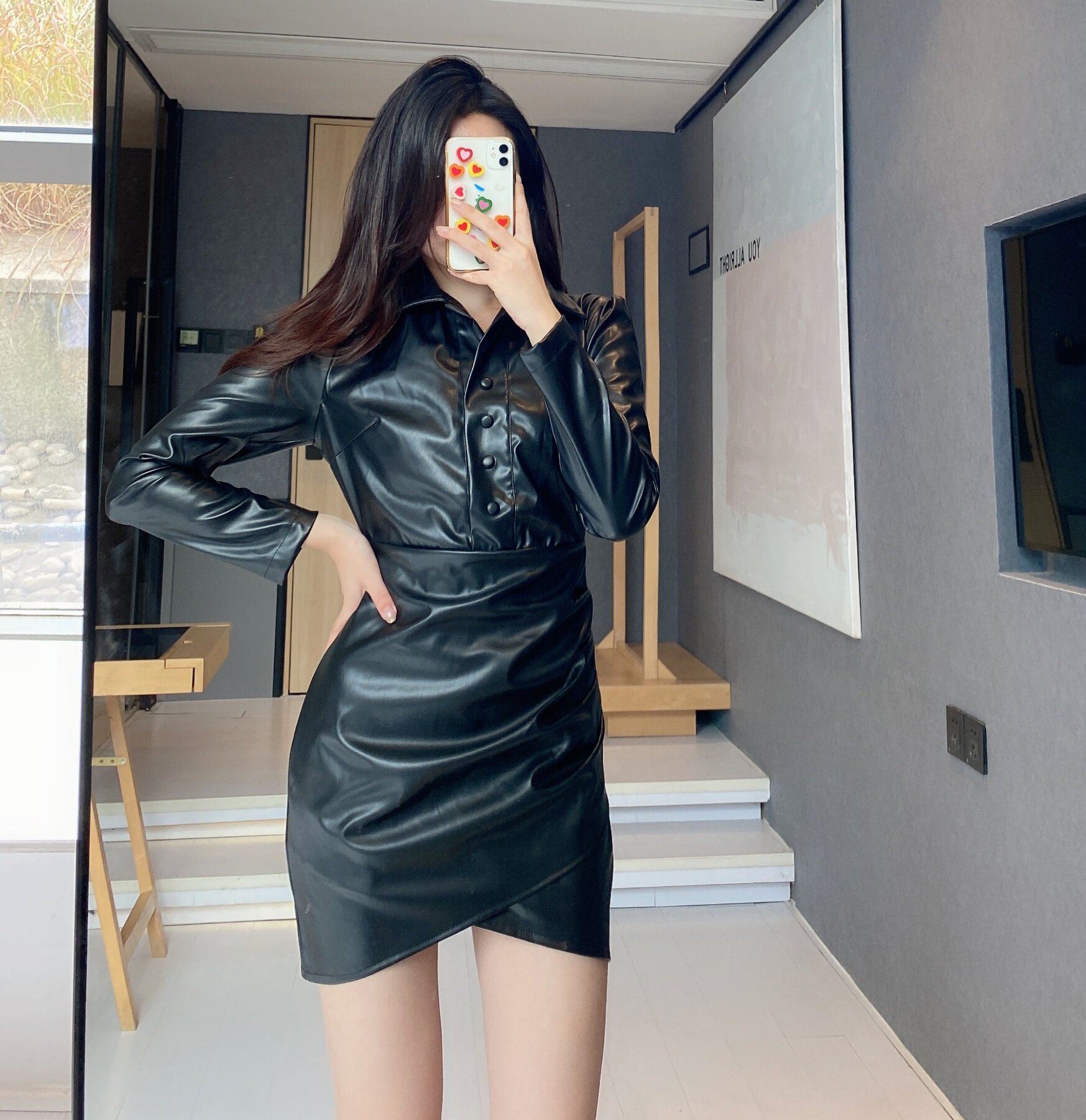 wmxz欧美pu皮深v半开领开口黑色连衣裙女修身褶皱包臀裙女短裙