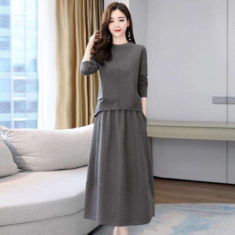 连衣裙女春款女装2022年新款气质洋气妈妈套装两件套裙子2021秋冬