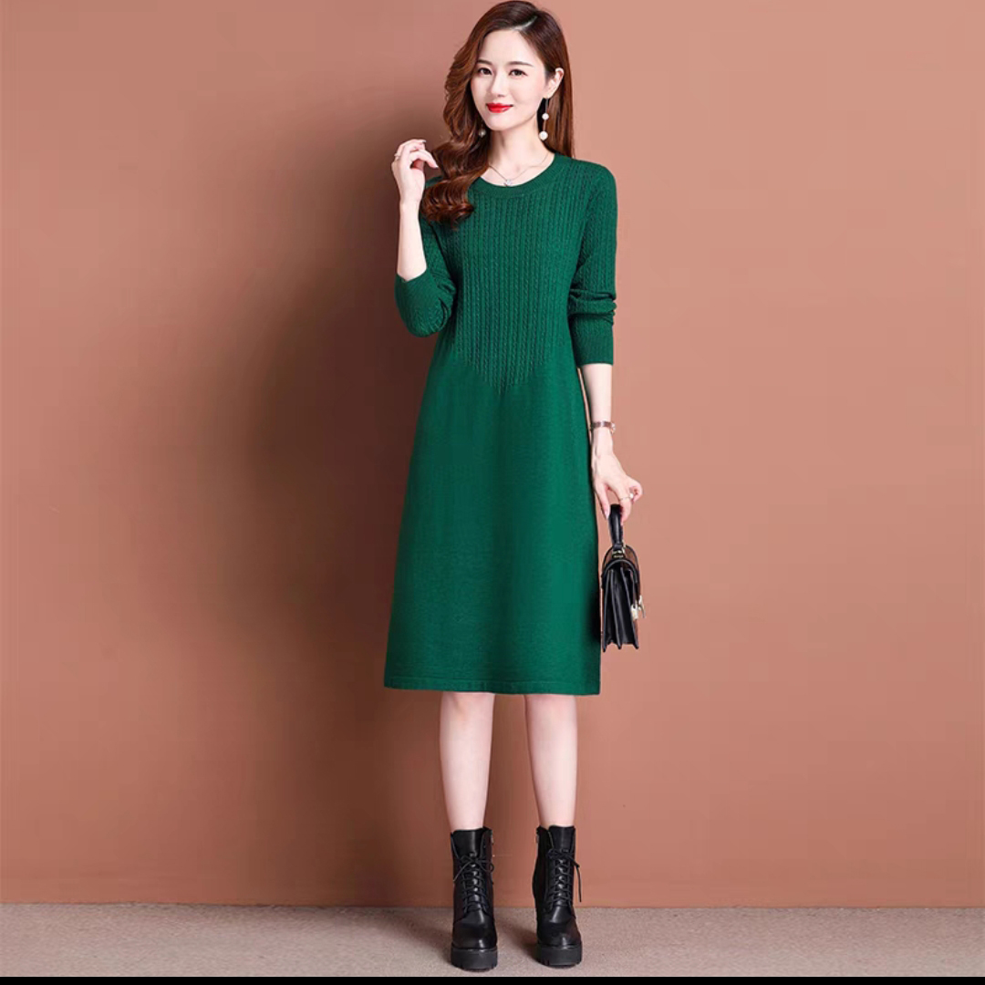 早秋季连衣裙2022年新款气质女神范针织毛衣裙春秋款圆领显瘦长裙