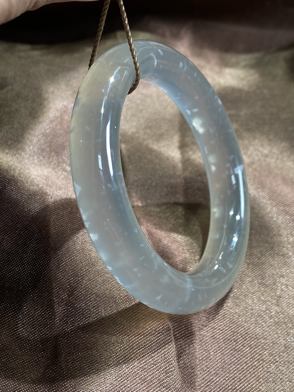 纯天然高冰冰种冰飘玉髓圆条手镯子粗圆条媲美木那翡翠52mm