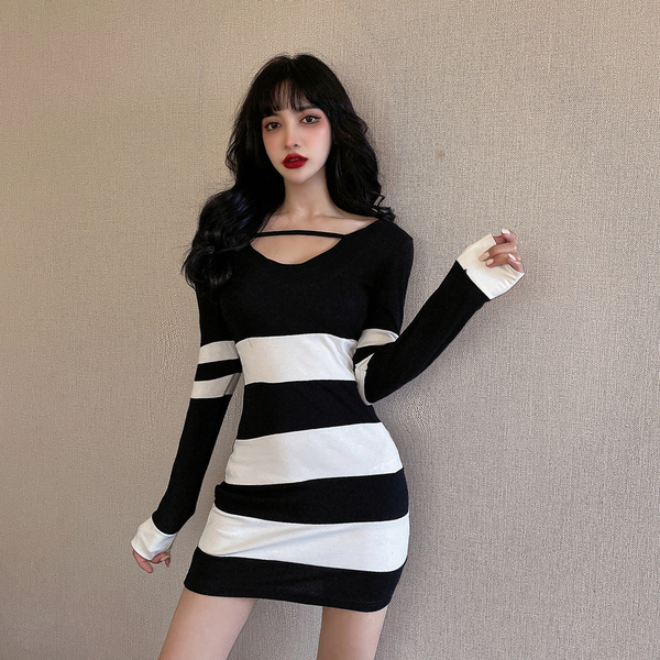 Striped long sleeve dress with waist down and thin temperament
