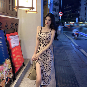 Autumn and winter new suspender broken flower bag hip retro national style long skirt two-piece set female dress