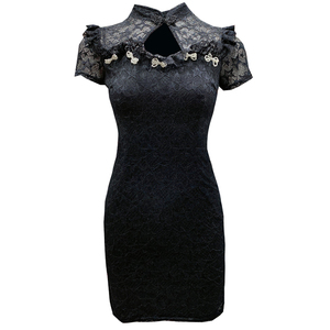 Solid dress with lace stitching waist and buttocks